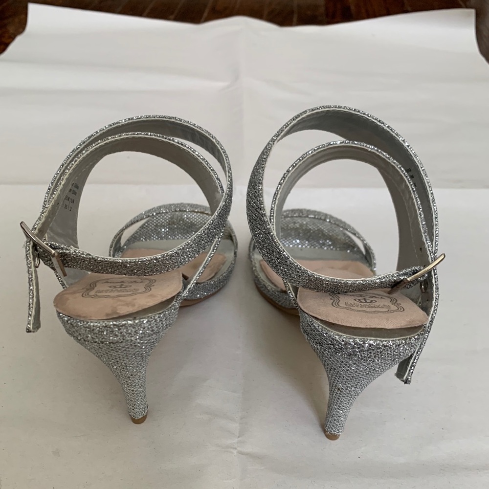 Call it Spring Silver Heel size 5 - Picture 3 of 4